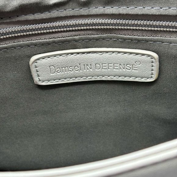 Damsel In Defense, Janie’s Gotta The Daphne Concealed Collection Shoulder Bag NW - Picture 12 of 16